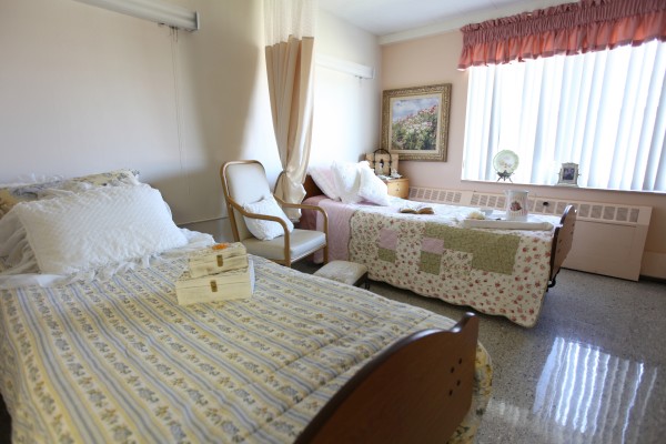 The Laurels of Mt. Pleasant:  Semi-Private Guest Room